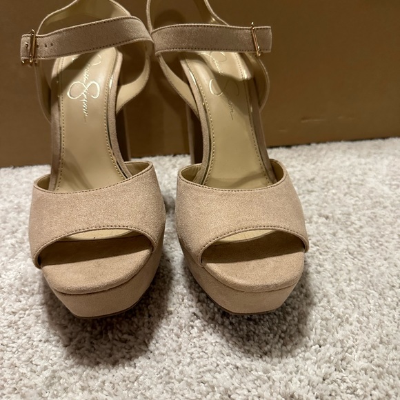 Jessica Simpson Palyn Platform Heels Beige Size 10 NWOB - Picture 4 of 5